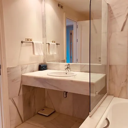 Ribera Delfin Marina De Apartment *